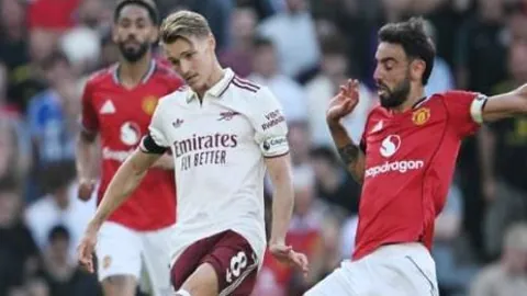 火箭八将齐飞，阿门逼近三双展英姿